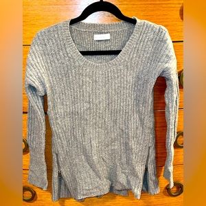 Abercrombie & Fitch Soft Sweater Size Small - excellent condition!